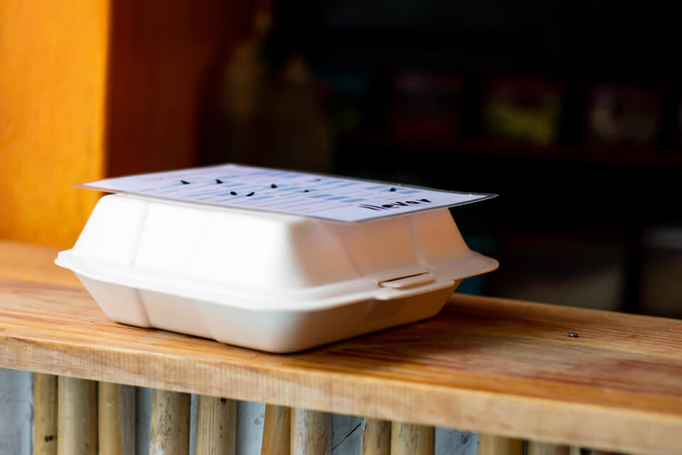 Foto de un wok para llevar